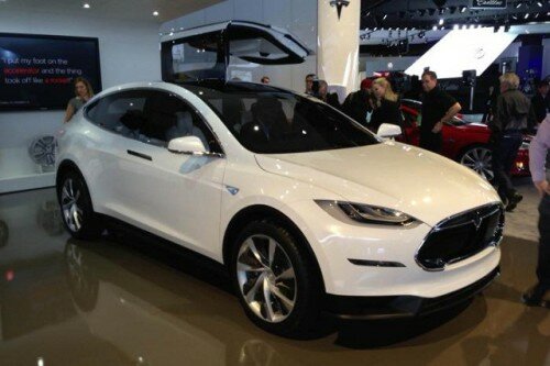 Электроавтомобиль Tesla Model X